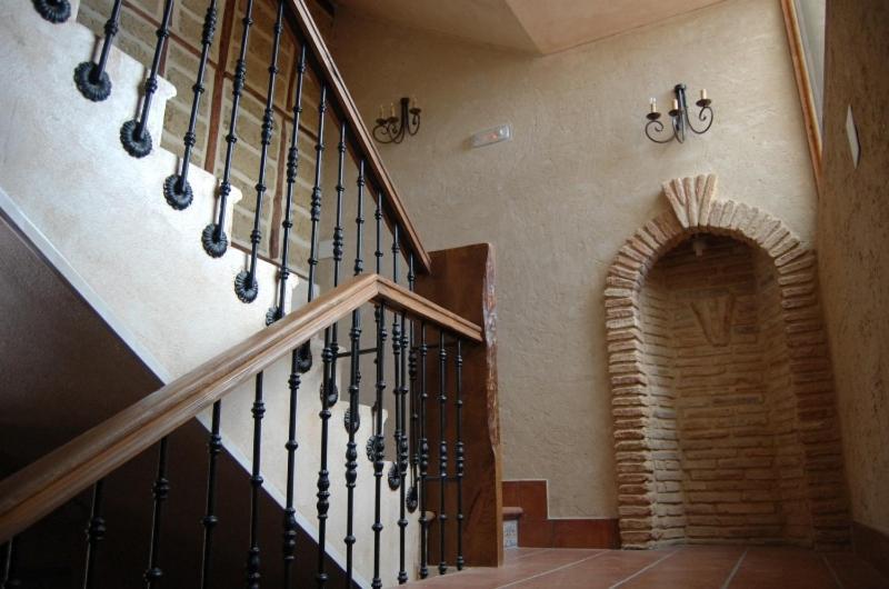 La Casona De Dona Petra Hotell Villarmentero de Campos Exteriör bild